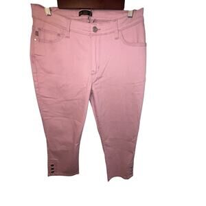 Lee modern series mid rise women 12 
Metallic Embroidered stud button capri pant